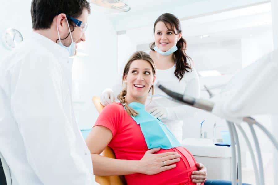 Leczenie stomatologiczne kobiet w ciąży